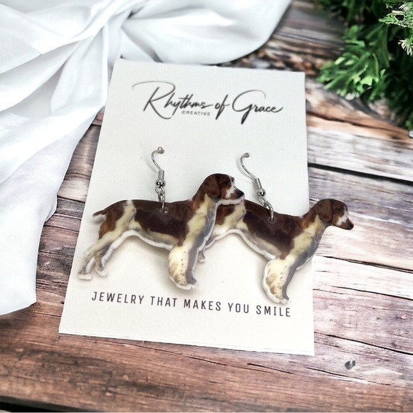 Brittany Dog Earrings - Jewelry for Dog Lovers and Bird Hunting Enthusiasts - Picture 2 of 7